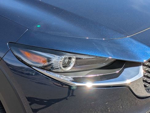 Certified 2025 MAZDA CX-30 AWD 2.5 S image 10