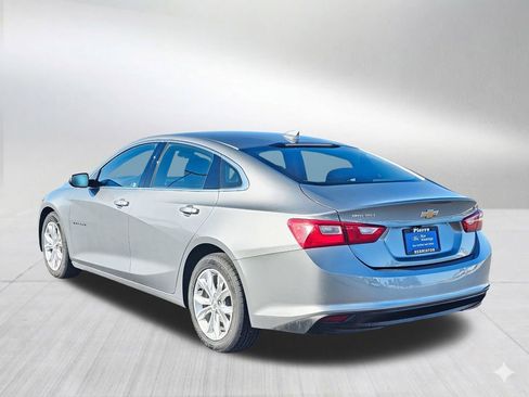 Used 2023 Chevrolet Malibu LT image 3