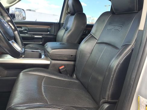 Used 2018 RAM 3500 Laramie image 7