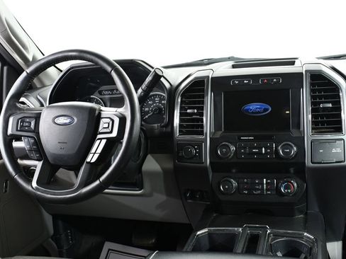 Used 2020 Ford F150 XLT w/ Equipment Group 302A Luxury image 8