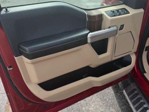 Used 2015 Ford F150 Lariat AWD/4WD image 10