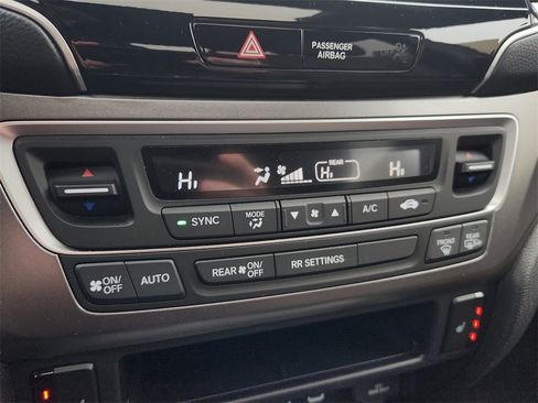 Used 2024 Honda Passport EX-L image 28