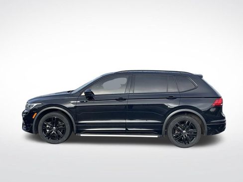 Used 2022 Volkswagen Tiguan SE R-Line FWD image 2