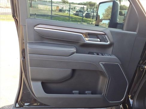 Used 2025 Chevrolet Silverado 2500 LT w/ Safety Package image 13