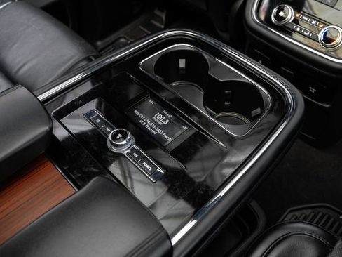 Used 2021 Lincoln Navigator Reserve w/ Luxury Package image 43