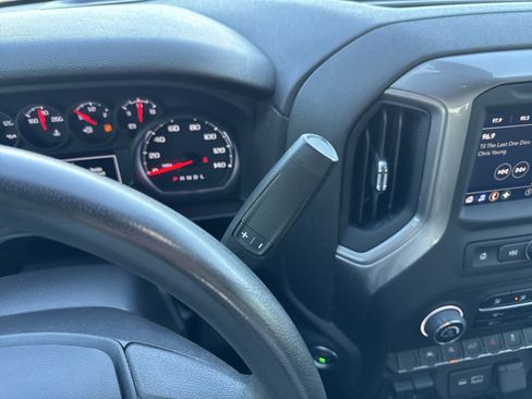 Used 2023 Chevrolet Silverado 1500 Custom Trail Boss image 19