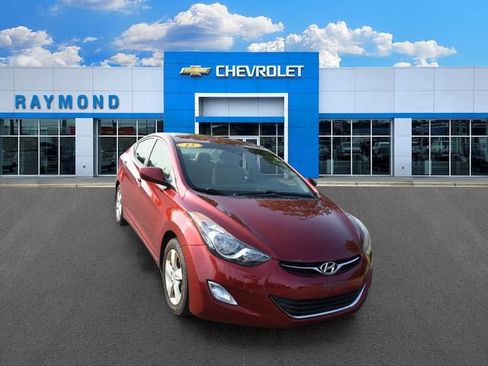 Used 2013 Hyundai Elantra GLS w/ Preferred Pkg FWD image 9
