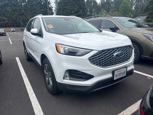 Used 2023 Ford Edge SEL w/ Convenience Package AWD/4WD image 2