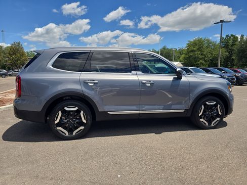 Certified 2023 Kia Telluride S AWD/4WD image 9