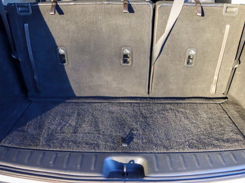 Used 2022 Nissan Pathfinder SL image 27