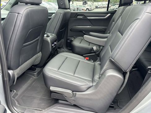 New 2025 GMC Acadia Elevation w/ Elevation Premium Package image 8