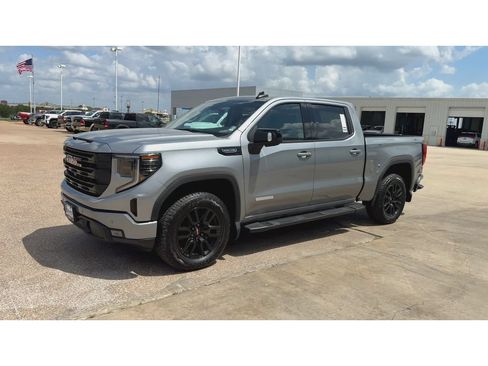 New 2026 GMC Sierra 1500 Elevation w/ Elevation Premium Package AWD/4WD image 4