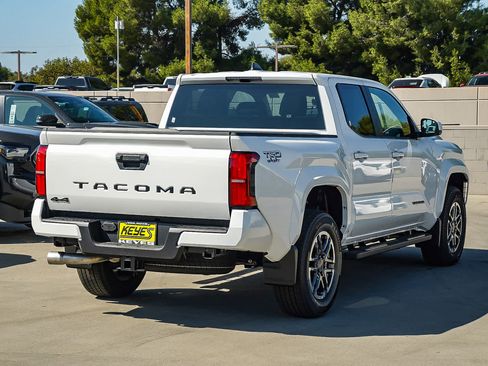 New 2025 Toyota Tacoma TRD Sport image 4