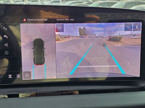 Used 2025 Audi Q6 e-tron Premium Plus w/ Premium Plus image 8