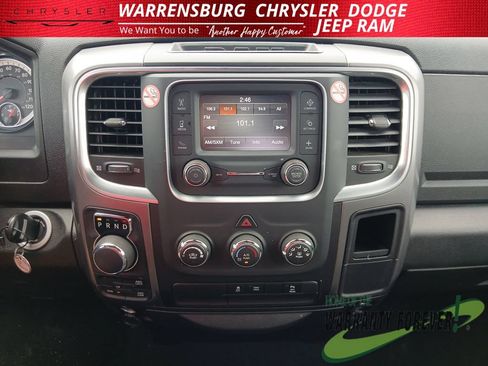 Used 2024 RAM 1500 Warlock AWD/4WD image 19