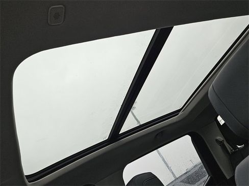 Used 2024 Toyota Tundra Limited image 19