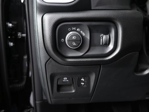 Used 2025 RAM 1500 Big Horn AWD/4WD image 23