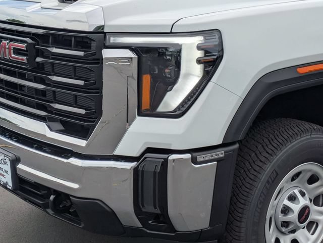 New 2026 GMC Sierra 3500 Pro AWD/4WD image 9