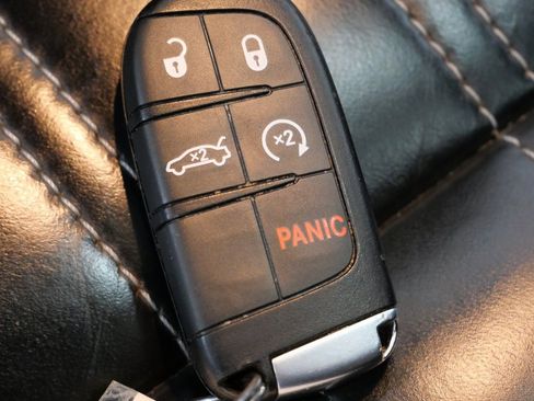 Used 2023 Chrysler 300 S image 25