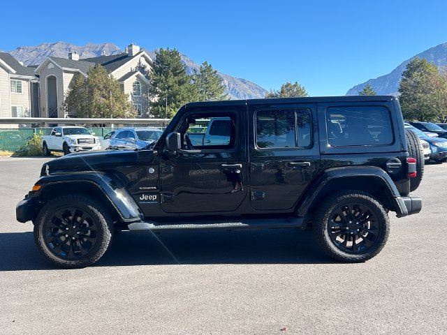 Used 2023 Jeep Wrangler Unlimited Sahara w/ Cold Weather Group AWD/4WD image 8