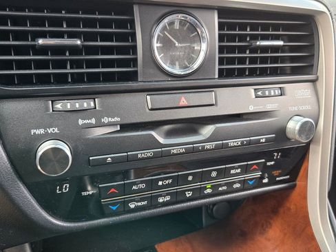 Used 2019 Lexus RX 350L 350L w/ Premium Package image 21