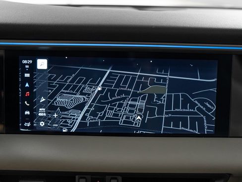 Certified 2025 Porsche Macan Electric RWD image 21
