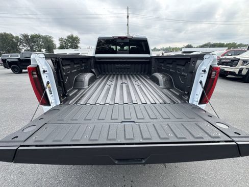 New 2026 GMC Sierra 2500 Denali Ultimate AWD/4WD image 21