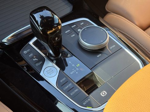 Used 2023 BMW X3 sDrive30i w/ Premium Package image 13