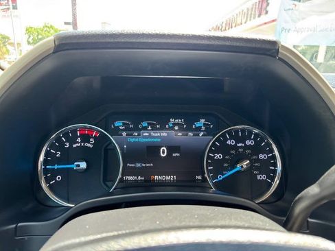 Used 2017 Ford F250 Lariat w/ Chrome Package AWD/4WD image 28