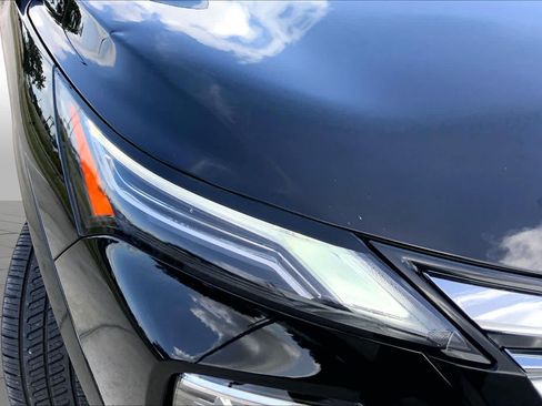 Used 2024 Nissan Rogue Platinum FWD image 27