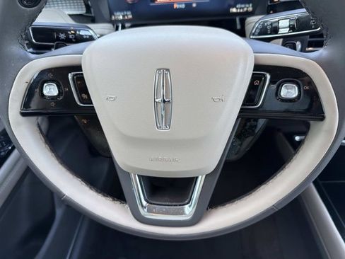 Certified 2023 Lincoln Corsair FWD image 28