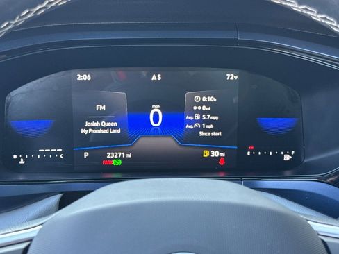 Used 2023 Volkswagen Taos SE image 24