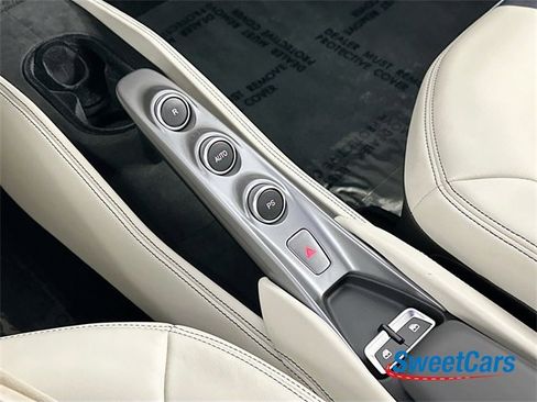 Used 2021 Ferrari F8 Tributo image 25