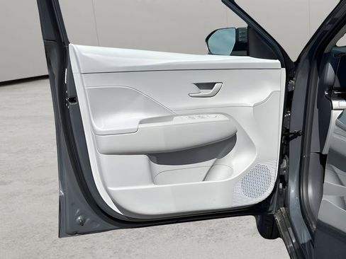 Used 2025 Hyundai Kona SEL image 20