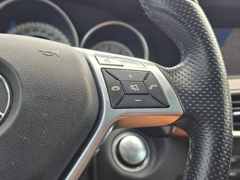 Used 2013 Mercedes-Benz C 250 Sedan image 20
