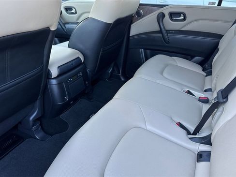 Certified 2024 INFINITI QX80 Premium Select w/ Cargo Package image 12