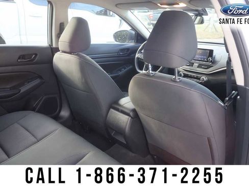 Used 2024 Nissan Altima 2.5 S FWD image 19