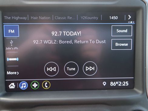 Used 2022 Chevrolet Silverado 1500 LT image 18