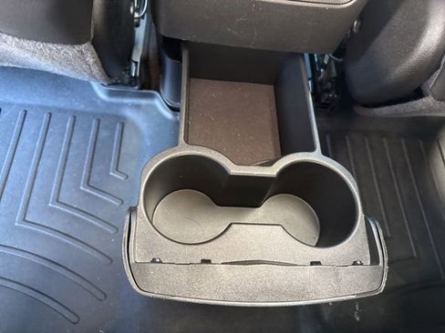 Used 2021 GMC Acadia AT4 image 44