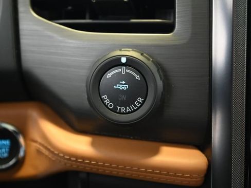 Used 2024 Ford Expedition Max Platinum AWD/4WD image 30
