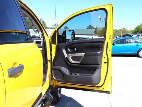 Used 2016 Nissan Titan PRO-4X image 44