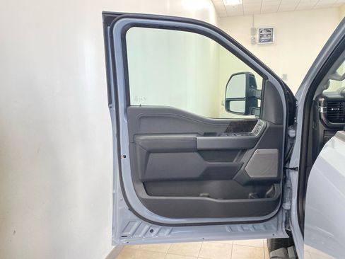 New 2026 Ford F250 Lariat w/ Black Appearance Package AWD/4WD image 23