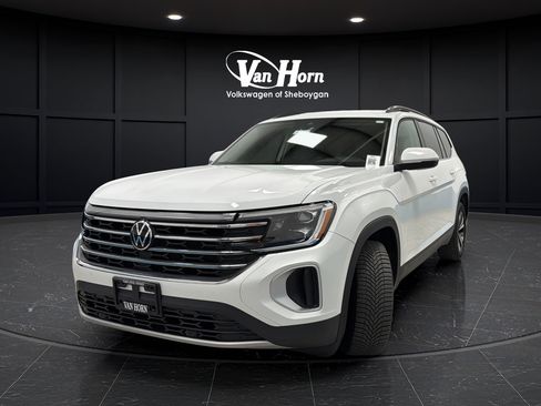 Used 2024 Volkswagen Atlas SE AWD/4WD image 3