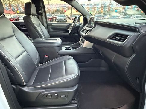 Used 2024 GMC Yukon SLT image 42