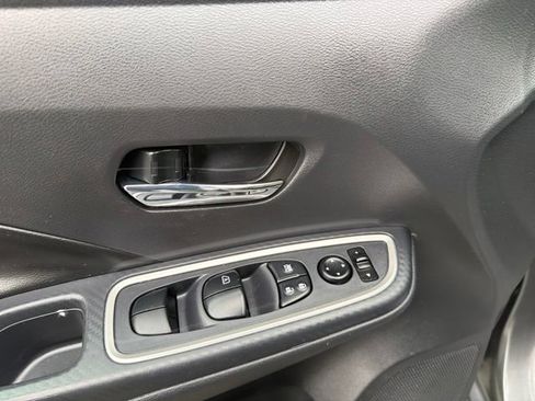Used 2025 Nissan Versa SR w/ Trunk Package FWD image 25
