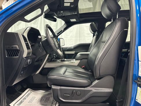 Used 2019 Ford F150 Lariat w/ Equipment Group 502A Luxury AWD/4WD image 14