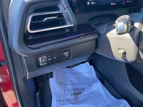 Used 2025 Chevrolet Traverse RS w/ LPO, Floor Liner Package image 13