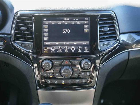 Used 2021 Jeep Grand Cherokee Trailhawk w/ Trailhawk Luxury Group image 12