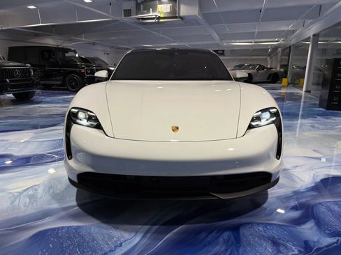 Used 2022 Porsche Taycan 4S AWD/4WD image 2