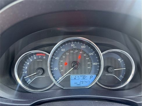 Used 2016 Toyota Corolla LE FWD image 16